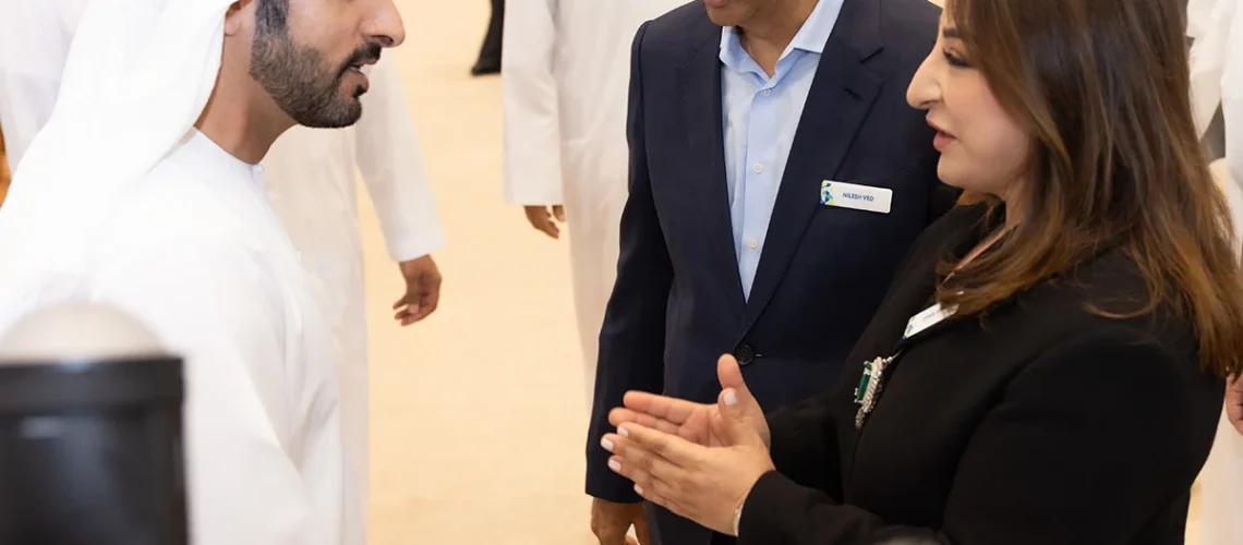 سُمو الشيخ حمدان بن محمد بن راشد آل مكتوم يلتقي بالسيدة سيما والسيد نيلش فيد خلال قمة مدن آسيا والمحيط الهادئ ومنتدى العُمد 2025 في مدينة إكسبو دبي.